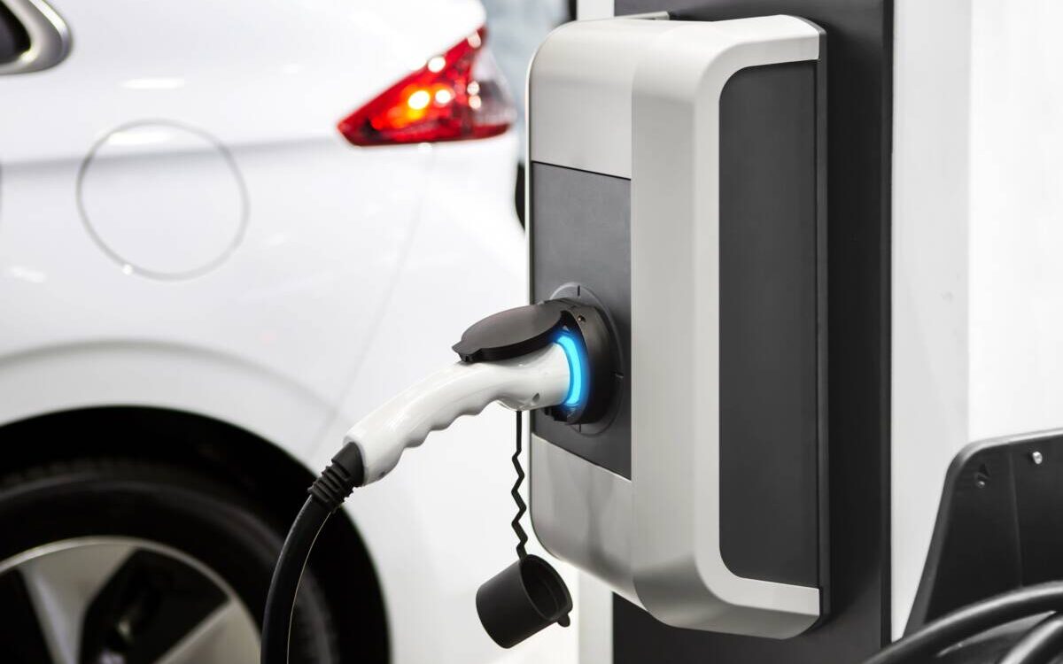 BORNE DE RECHARGE 1200X750 | Feder électricité Comment optimiser la recharge nocturne de votre véhicule électrique ? Colmar